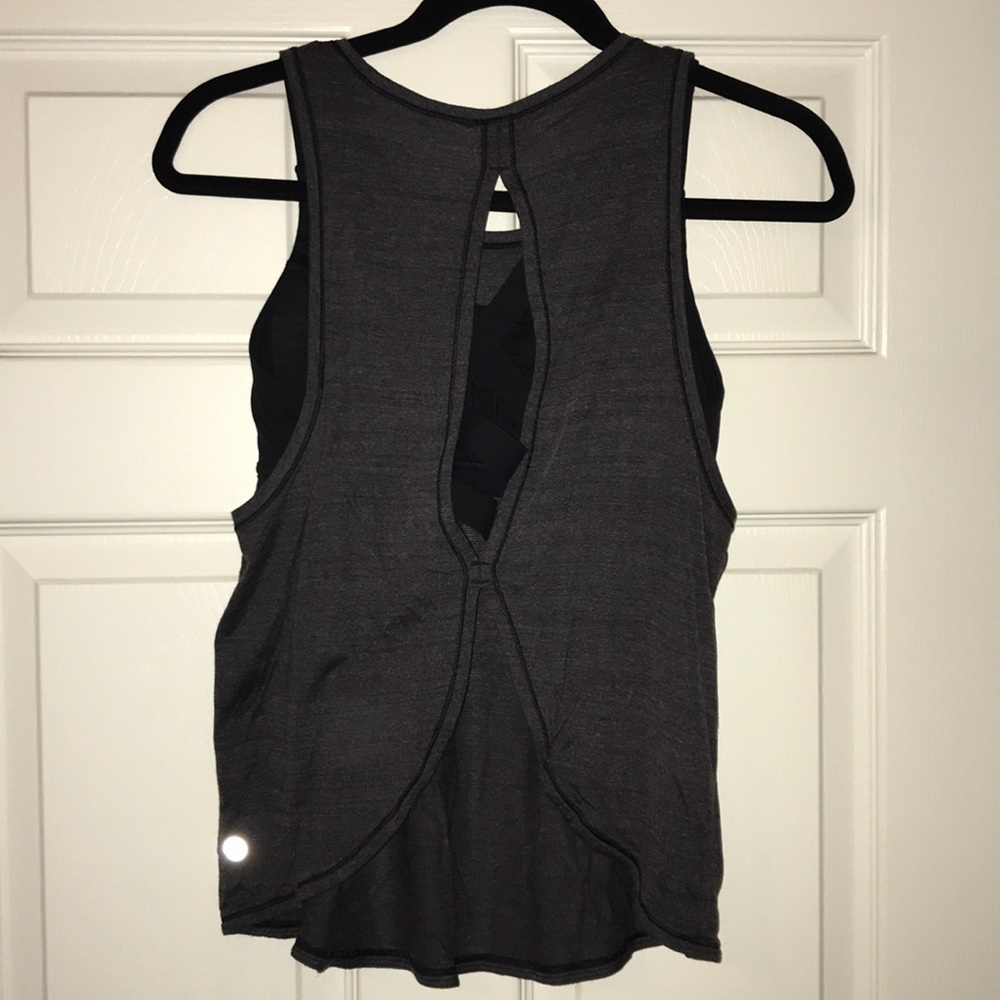 Lululemon built in bra tank top open back
